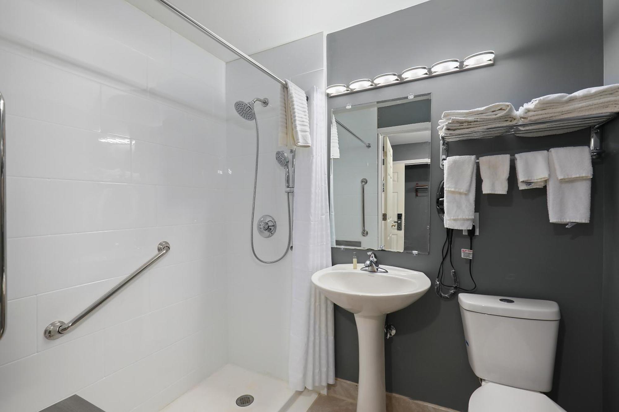 גלאזגו Four Seasons Country Inn מראה חיצוני תמונה